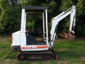 Bobcat X220 Hydraulic Excavator Service Repair Workshop Manual