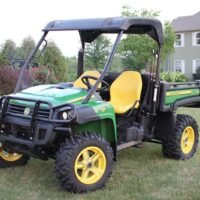 John Deere XUV 825i GATOR Utility Operators Manual 040001