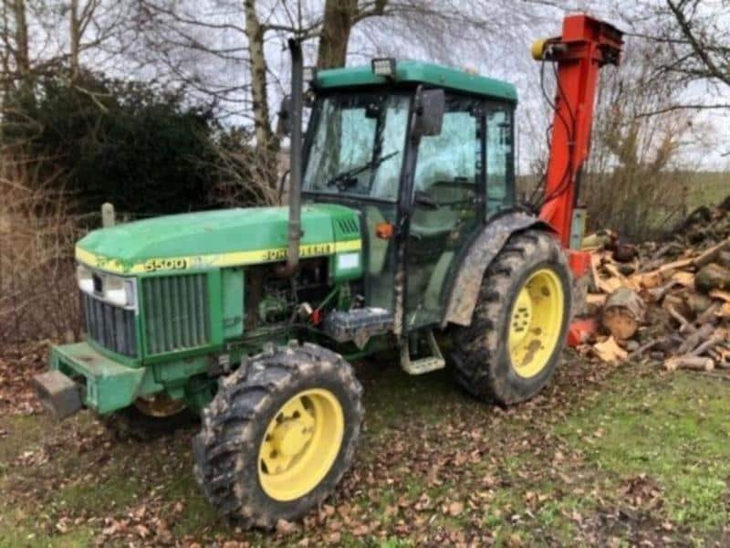 John Deere 5200, 5300, 5400, and 5500 Tractors Operators Manual