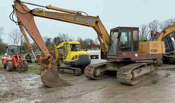 Case Poclain 1088CS - 1088 maxi Track Excavator Operators Manual